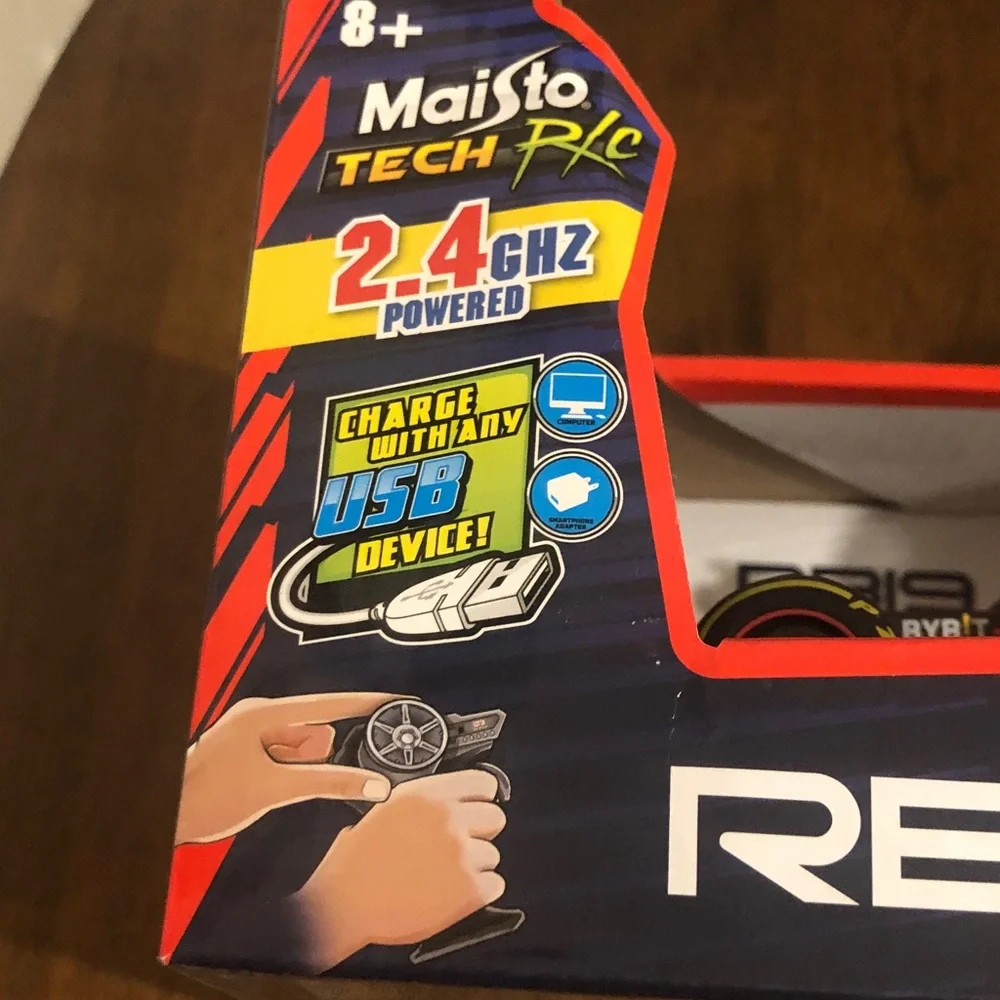 Maisto RC Red Bull Racing Car - Black and Red